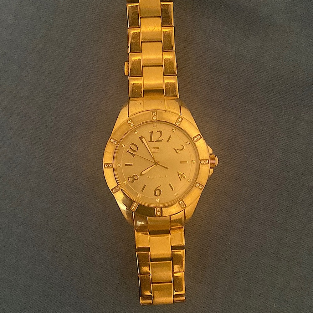 Gold plated,100% stainless steel Hilfiger wrist watch (Men)